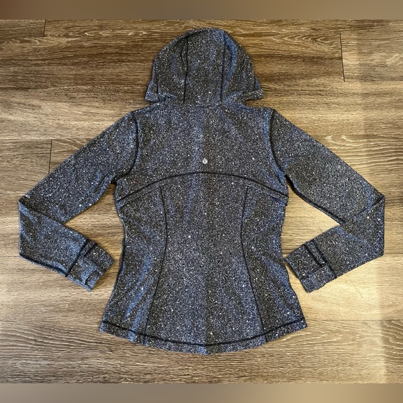 SOLD Lululemon Hooded Define Jacket *Nulu in Luminesce Splatter White Black - Picture 7 of 8